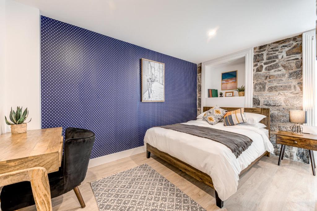 North House - Beautiful Vieux 2 Bedroom Apt - Resim 14