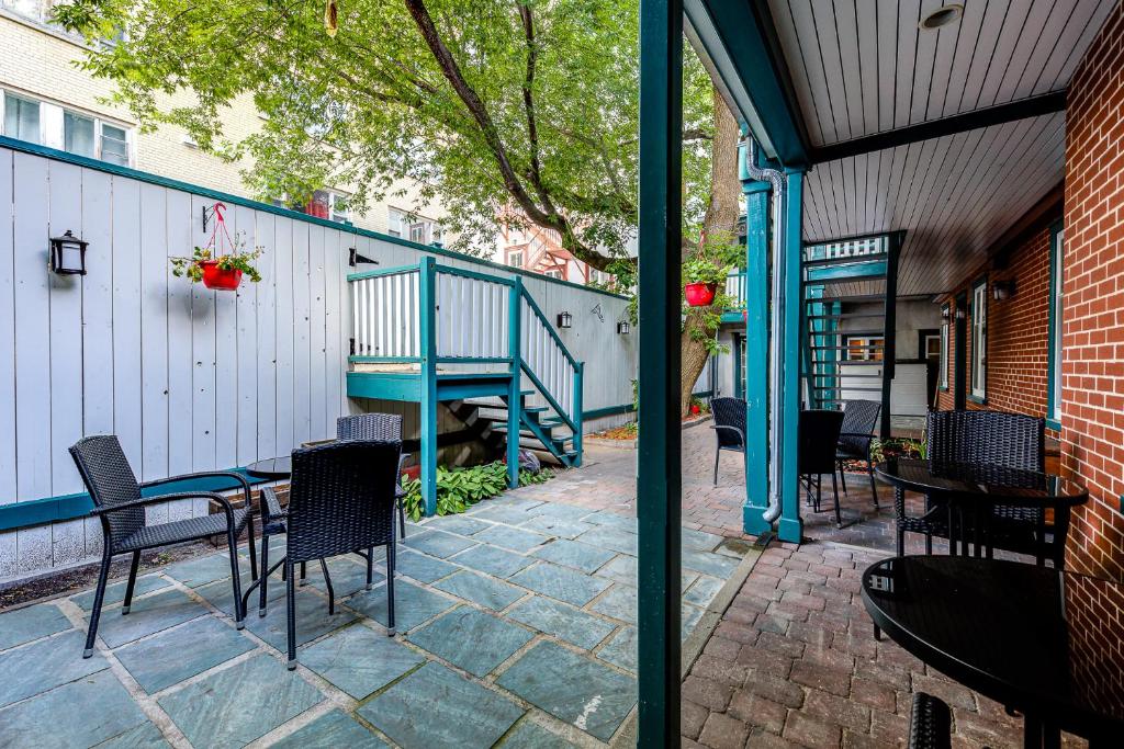 North House - Beautiful Vieux 2 Bedroom Apt - Resim 18