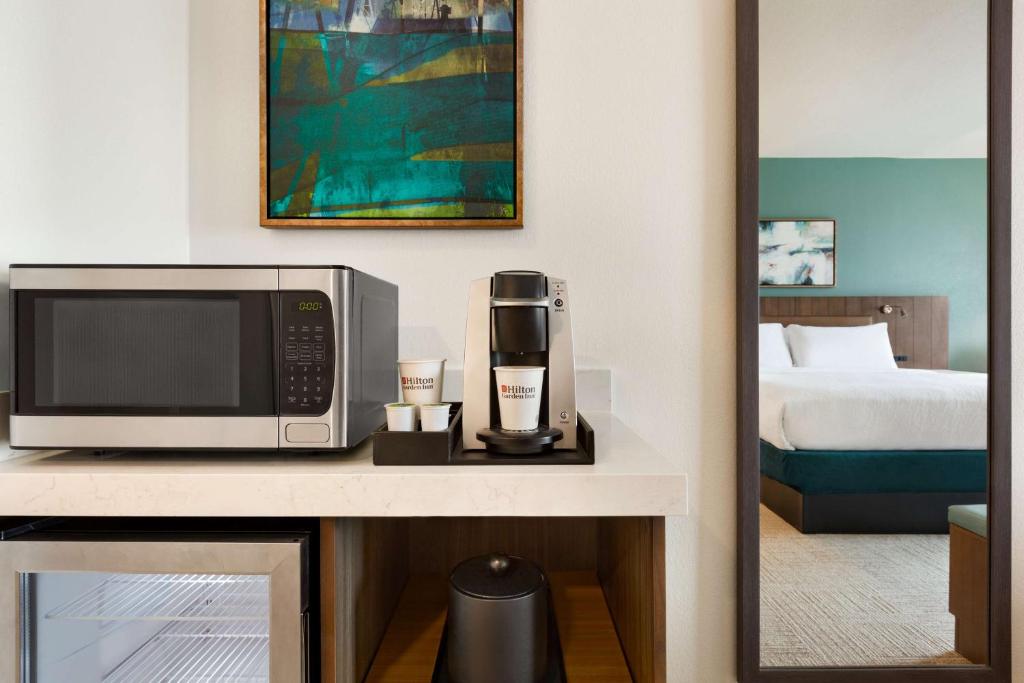 Hilton Garden Inn Houston Energy Corridor photo