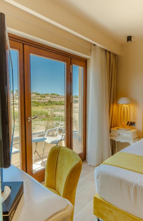 Santa Lucia Boutique Hotel - 12