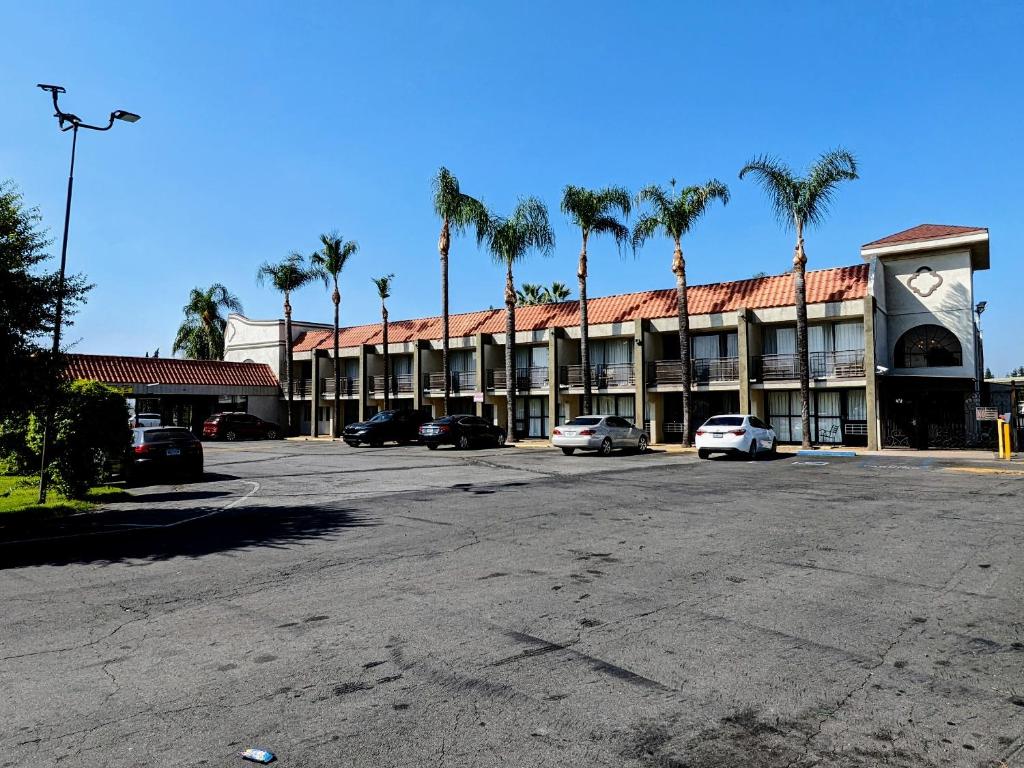 Valley Inn photo