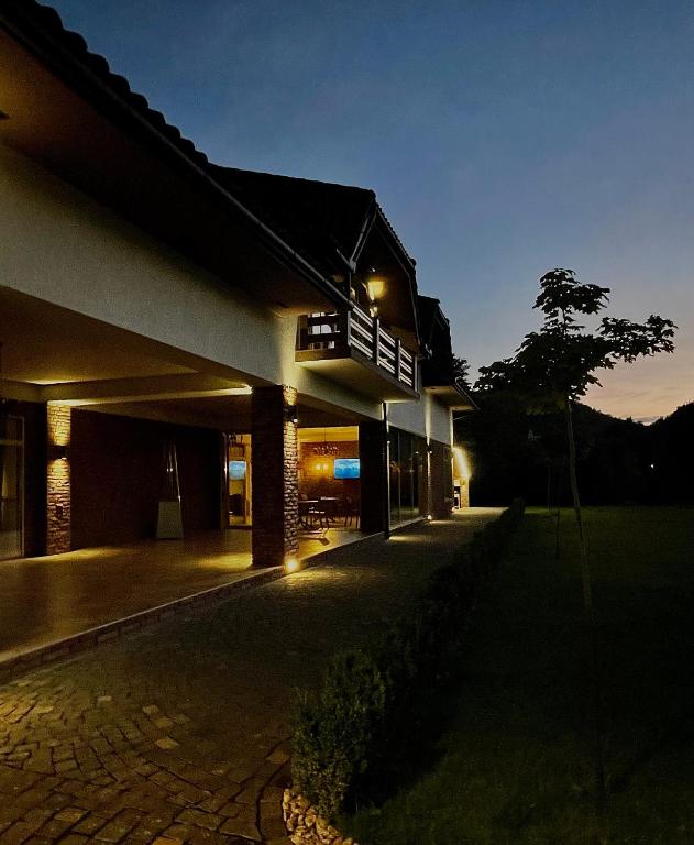 Budova, kde se hotel nachází