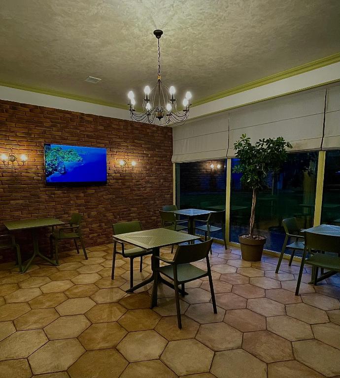 TV a/nebo společenská místnost v ubytování WineGarden