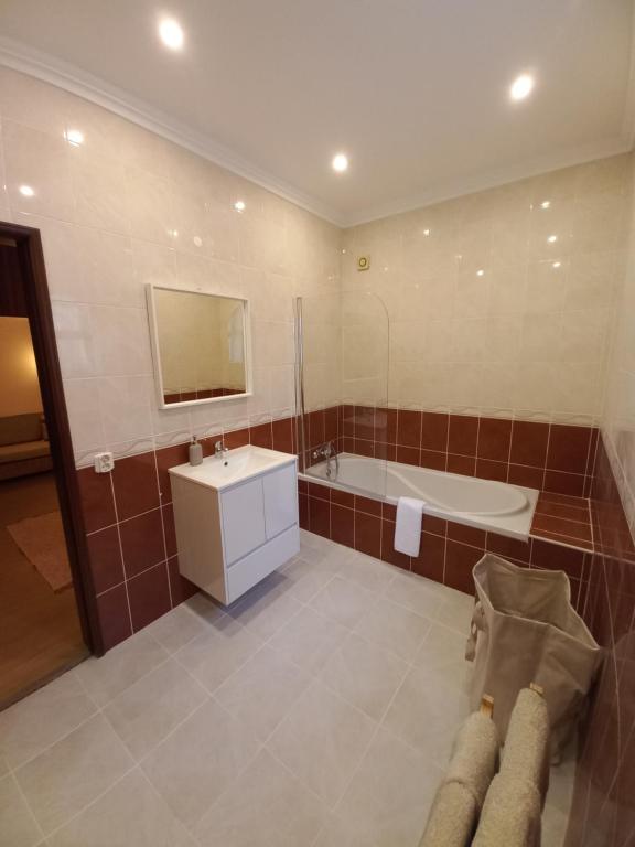 Vila Glória Guesthouse - 16