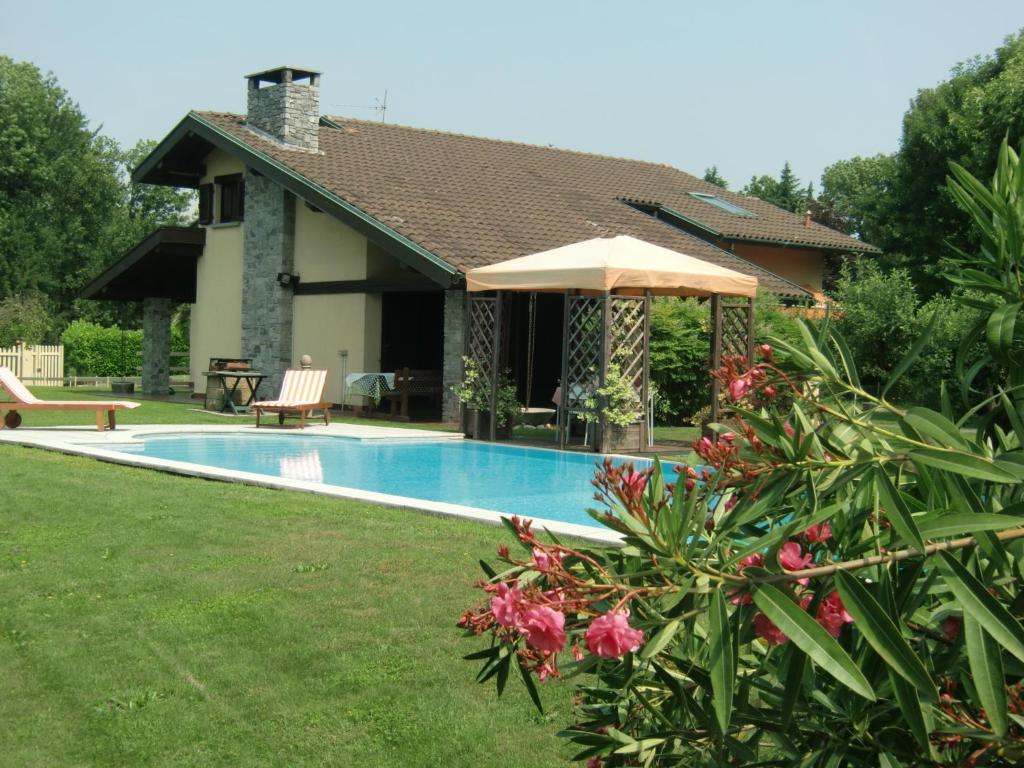 Bazén v ubytování B&B Il Ciliegio nebo v jeho okolí