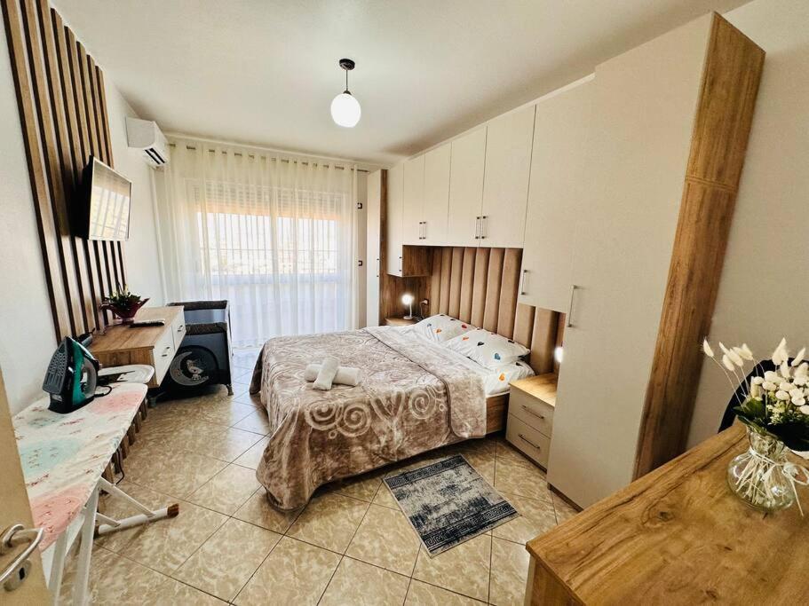 446 Luxury Apartment Center - Image 2