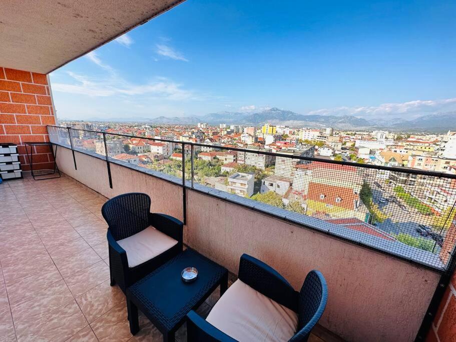 446 Luxury Apartment Center - Image 6