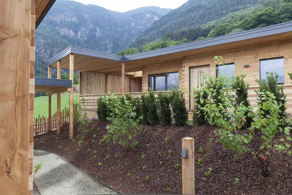 Nespecifikovaný výhled na hory nebo výhled na hory při pohledu z hotelu
