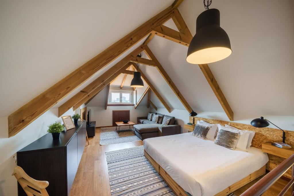 Postel nebo postele na pokoji v ubytování Shining View Apartments