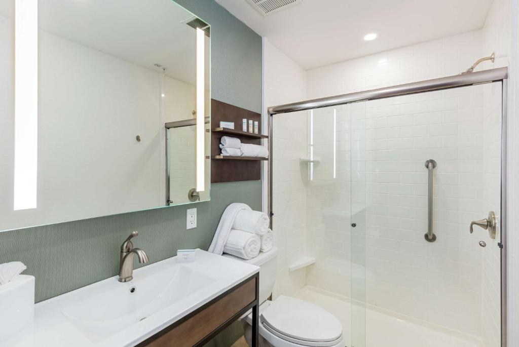 Hilton Garden Inn Davis Downtown photo