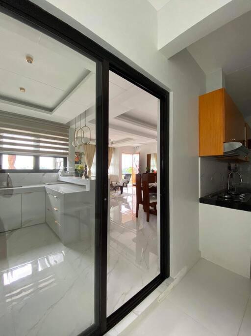 Kuchyň nebo kuchyňský kout v ubytování Sunset House