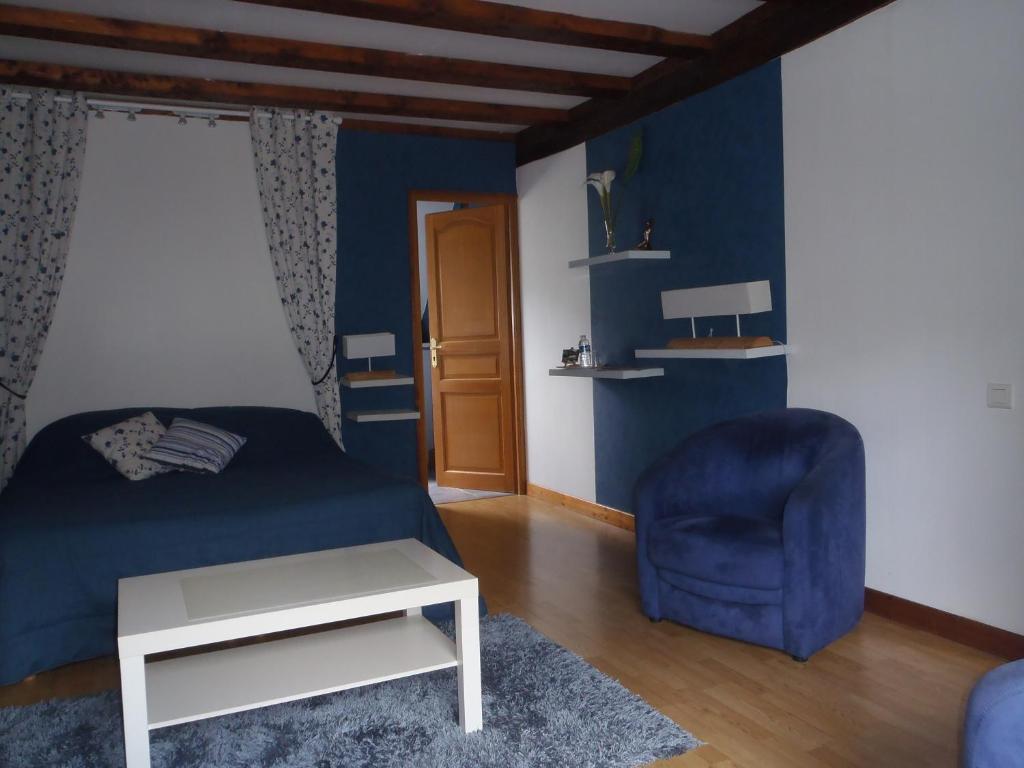 Chambres D'hôtes Du Domaine De Jacquelin - Camera Familiare