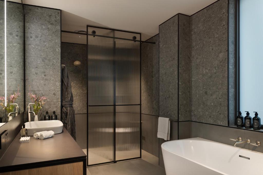 The Howey - Resim 45