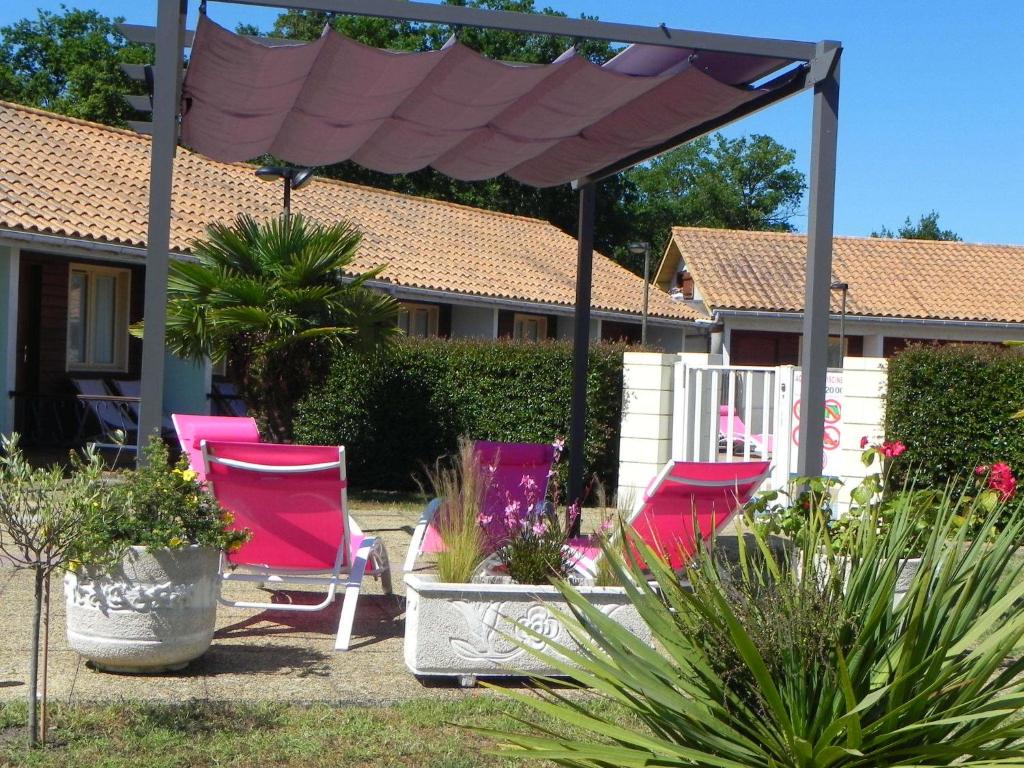Zahrada ubytování Hotel Les Pins