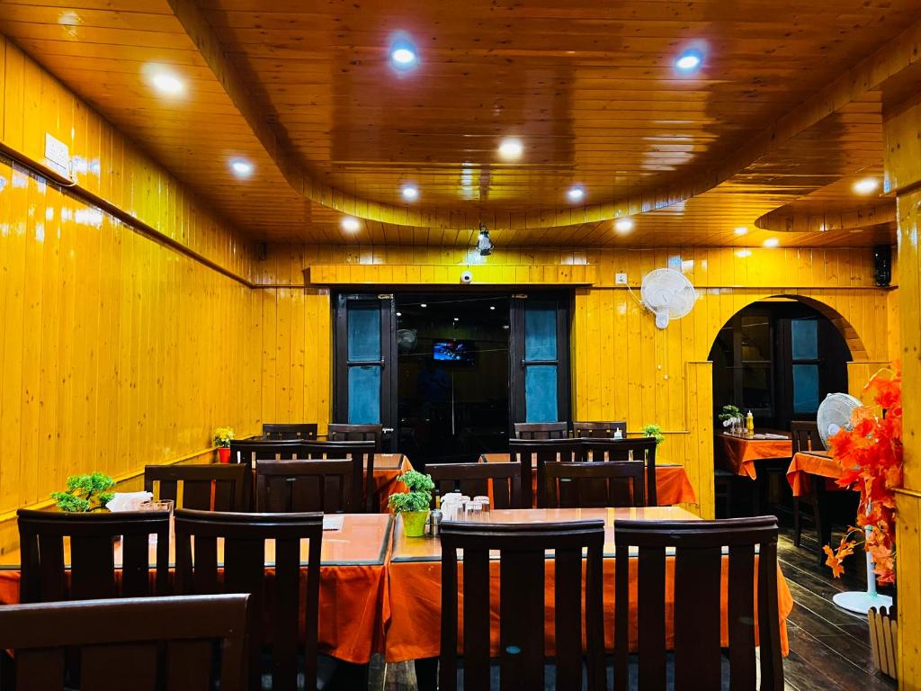 Restaurace v ubytování Pine view