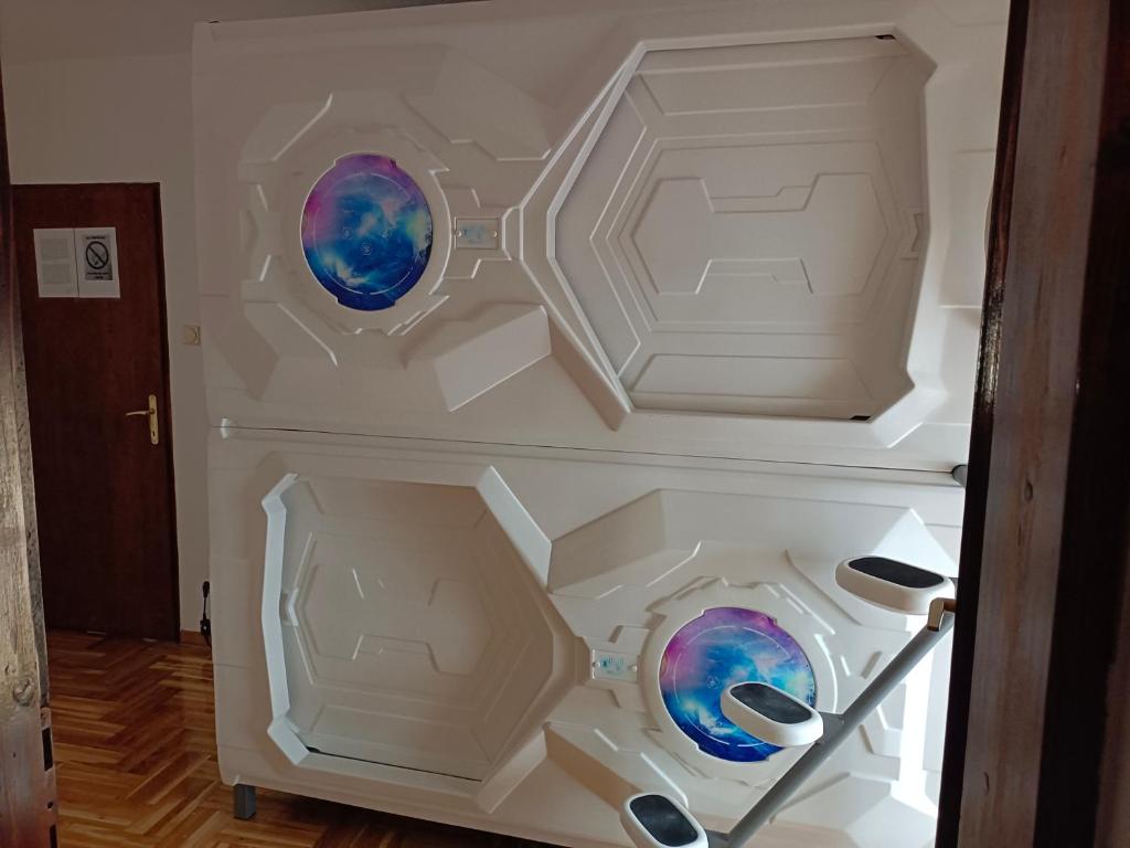 Fotografie z fotogalerie ubytování panda Victor Space Capsule Hostel-Neo Nomad v Bělehradě