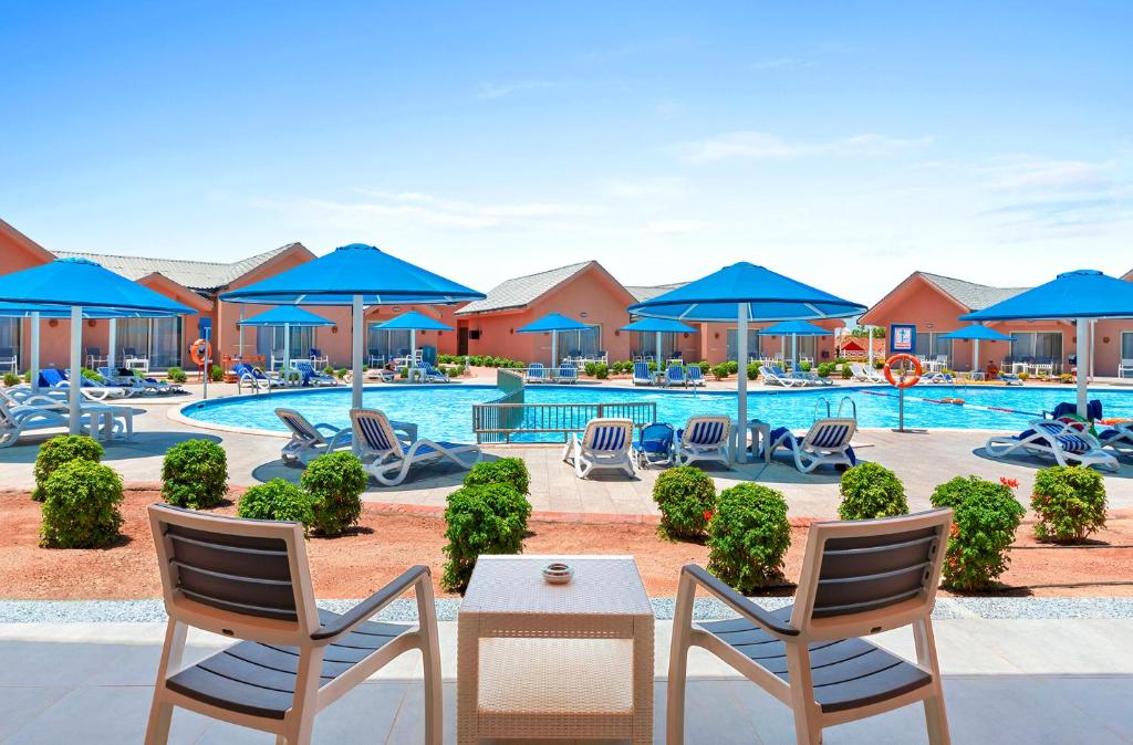 Bazén v ubytování Pickalbatros Jungle Aqua Park - Neverland Hurghada nebo v jeho okolí