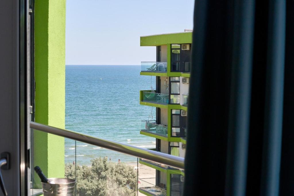 Naturlandskabet i nærheden af lejlighedshotellet