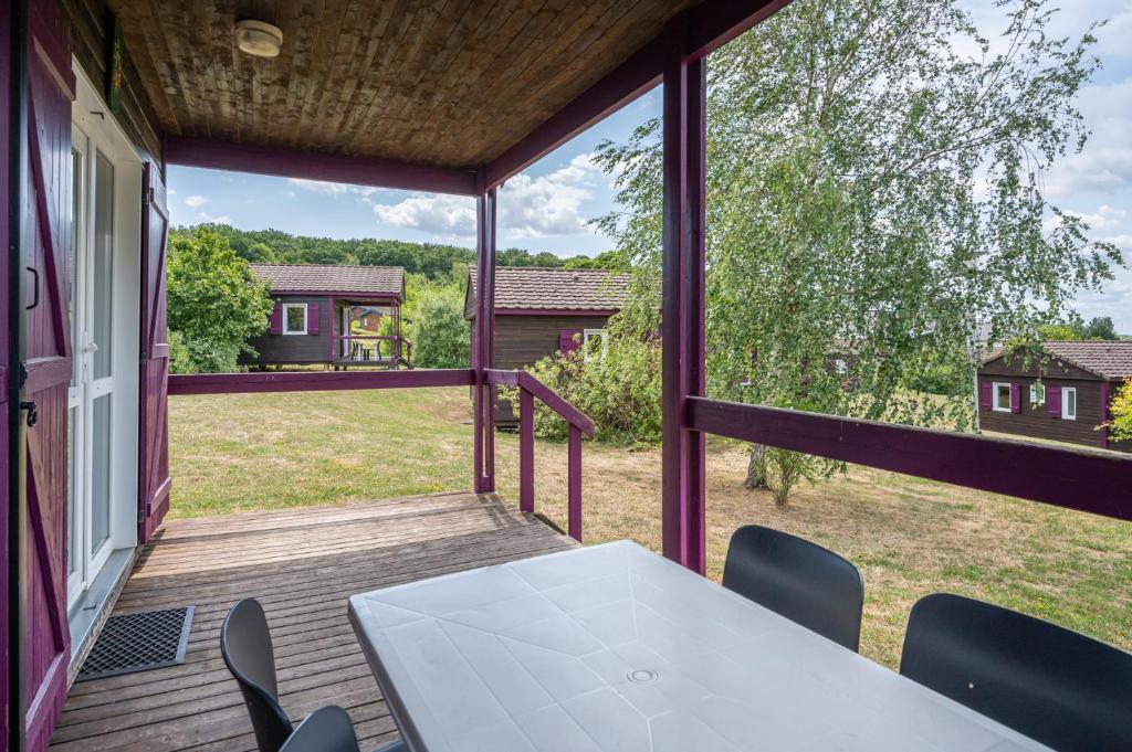 Camping Les Vosges du Nord - Two-Bedroom Chalet