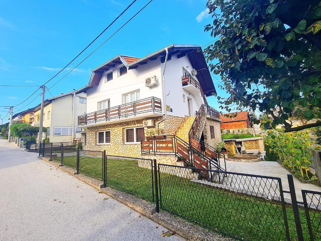 Budova, kde se apartmán nachází