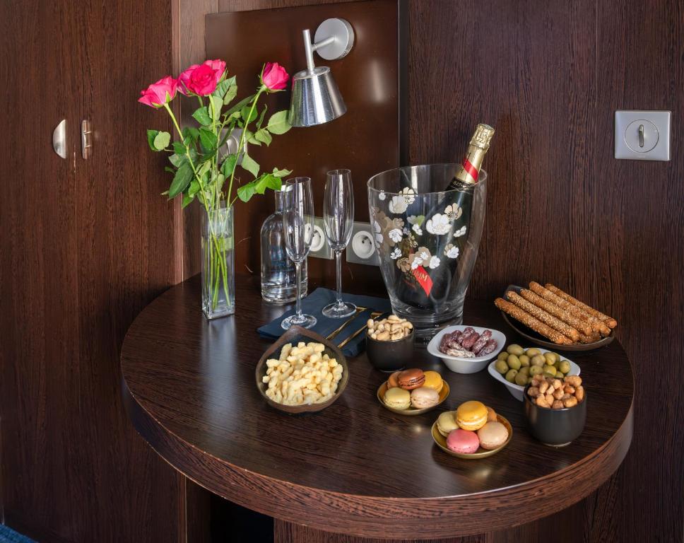 Hôtel du Parc Montparnasse - Resim 45