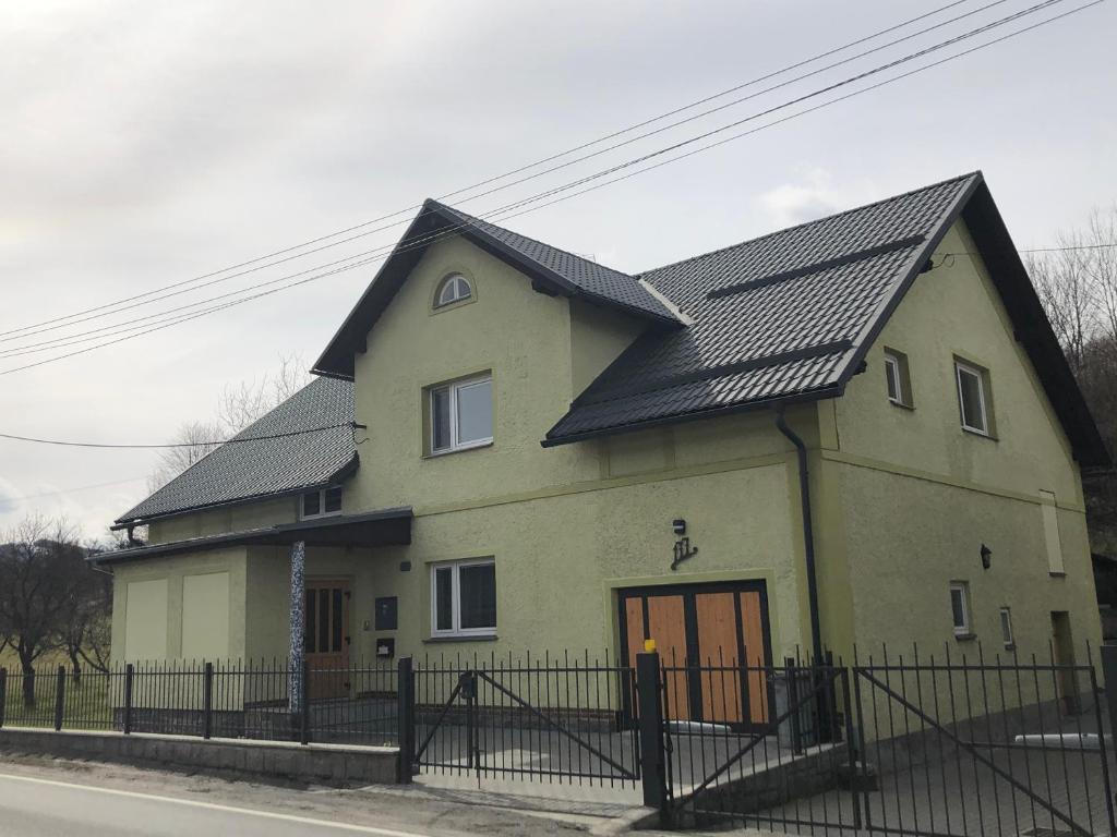 Budova, kde se prázdninový dům nachází