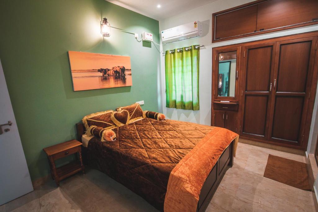 Cheerful 2-bedroom near Auro Beach - 带水疗浴室的套房