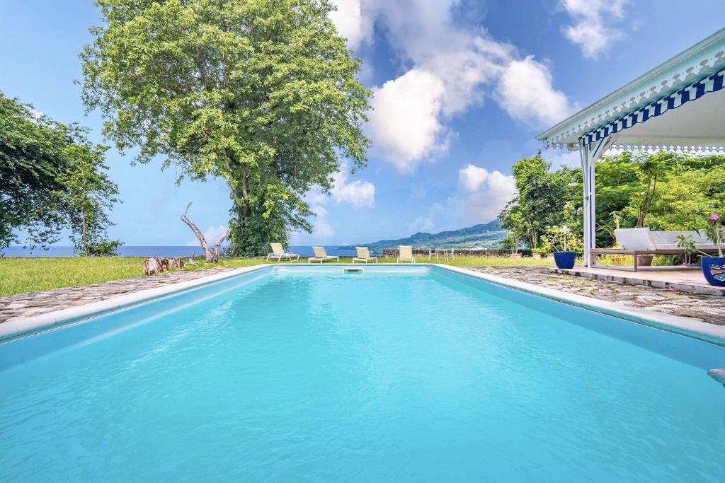Bassein majutusasutuses Villa du Morne d'Orange - Grande piscine, vue exceptionnelle sur St Pierre, plage à 5min või selle lähedal