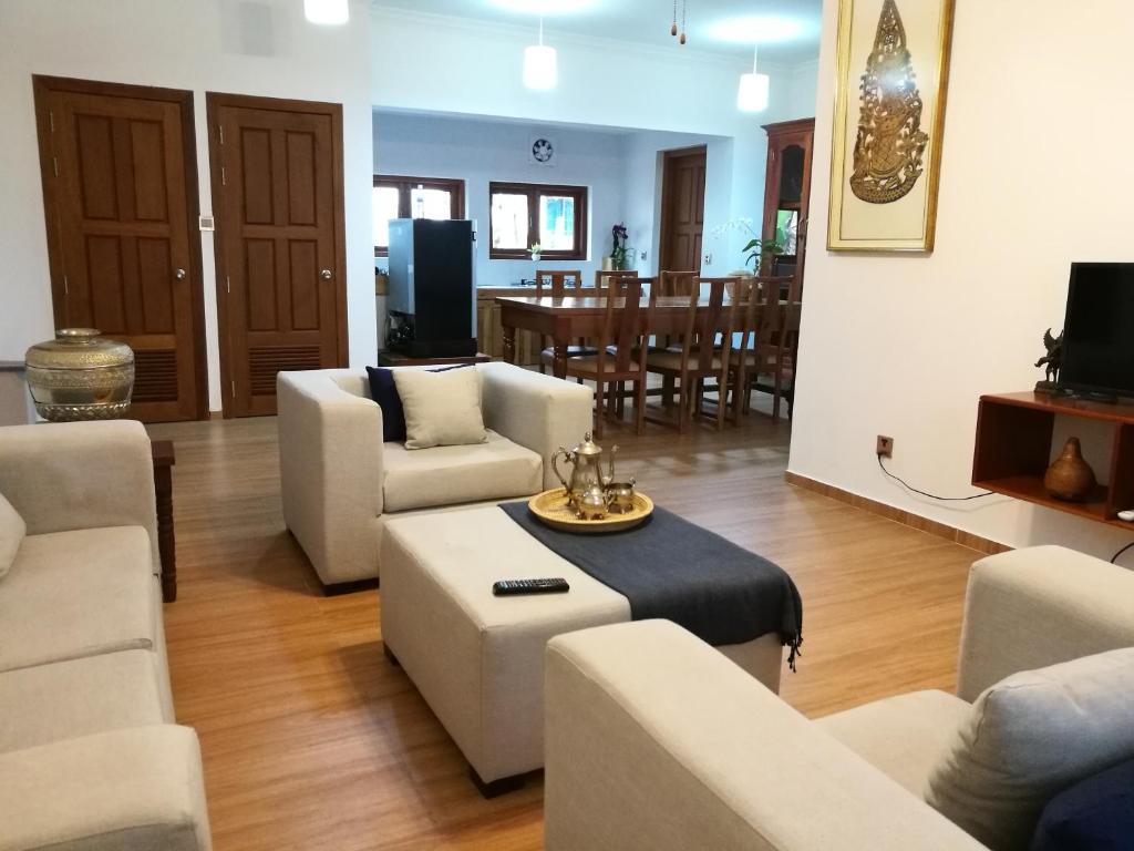 Posezení v ubytování ANGKOR DINO B&B