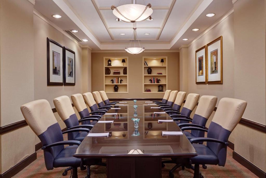 Konferenční prostory v ubytování Embassy Suites Parsippany