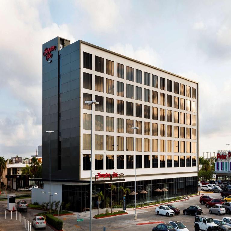O edifício em que o hotel se localiza