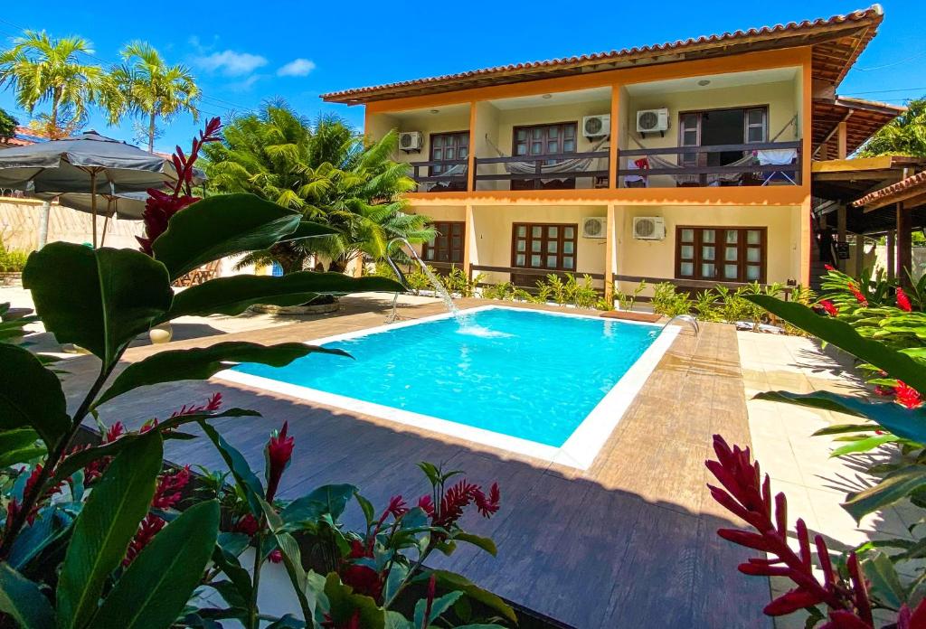 Bazén v ubytování Hotel Malibu nebo v jeho okolí
