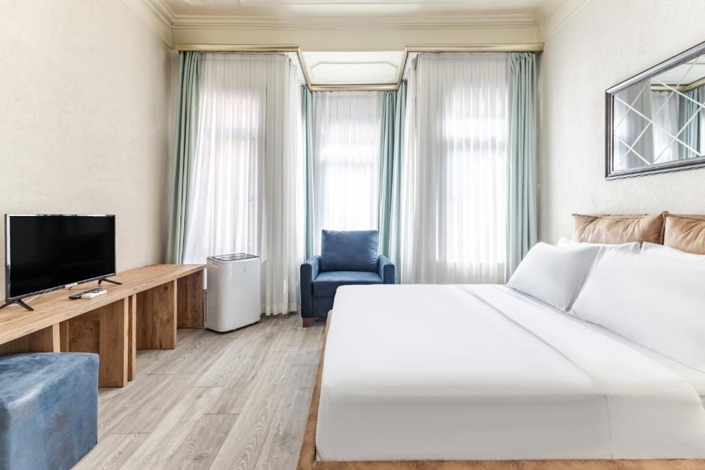 Hotel Room w Garden Near Moda and Kadikoy Square, Estambul Precios