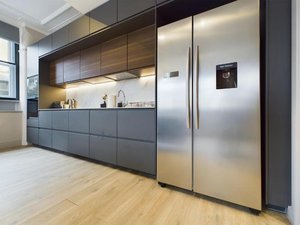 Kuchyň nebo kuchyňský kout v ubytování Luxury 2bedroom City Centre Leisure & Business Stay