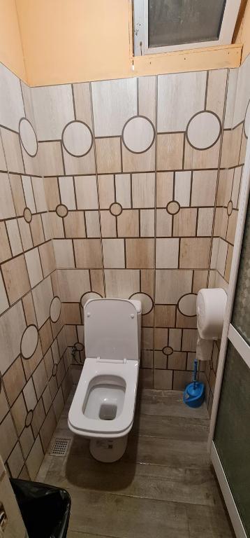 Dajti Paradise Hostel - Imazhi 8