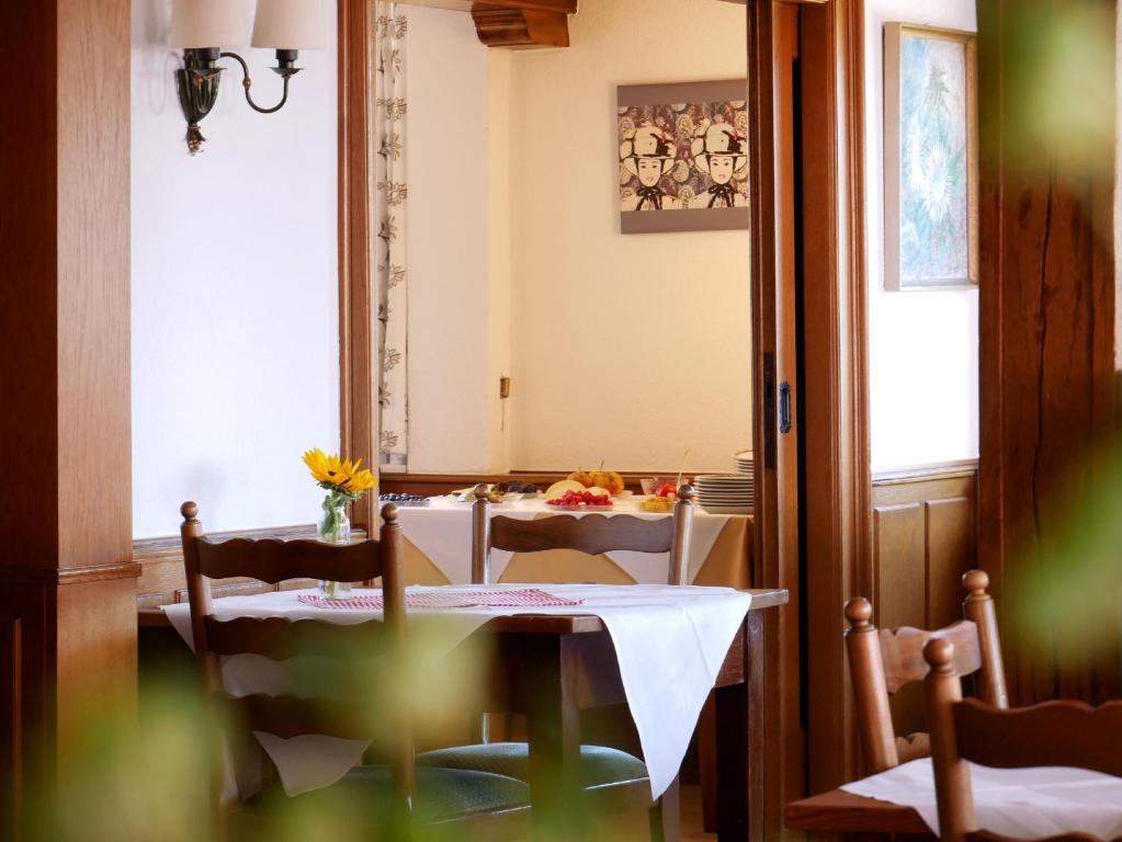 Restaurace v ubytování Feriengasthof Löwen