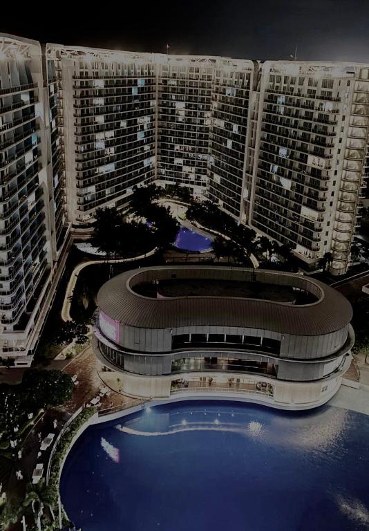 Bazén v ubytování Azure Urban Beach Resort Residences nebo v jeho okolí