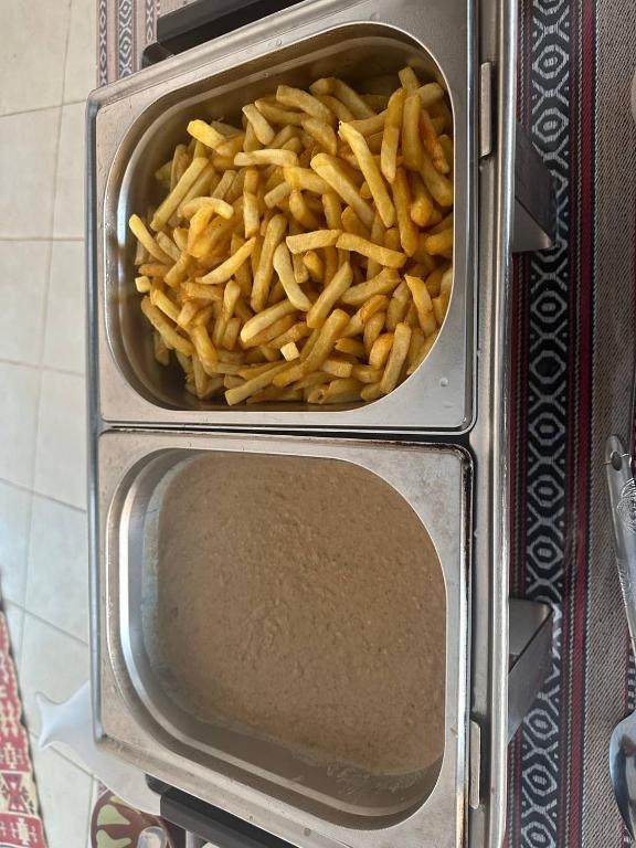 Makanan di atau berdekatan homestay