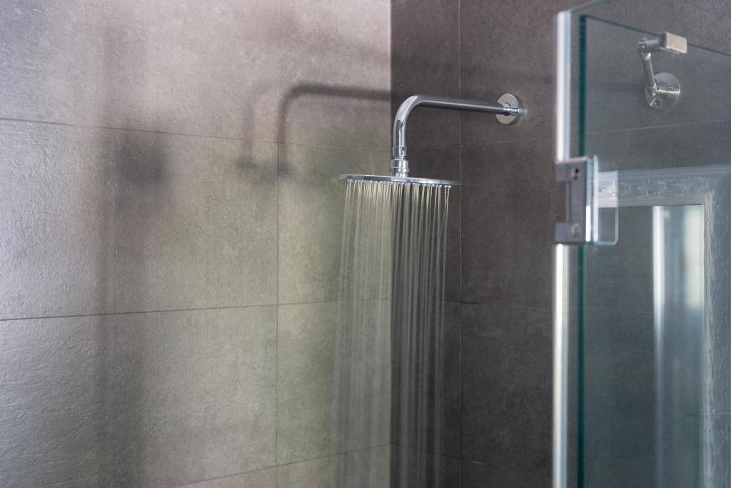 MAR n MAR CROWN HOTEL-SUITES - 6