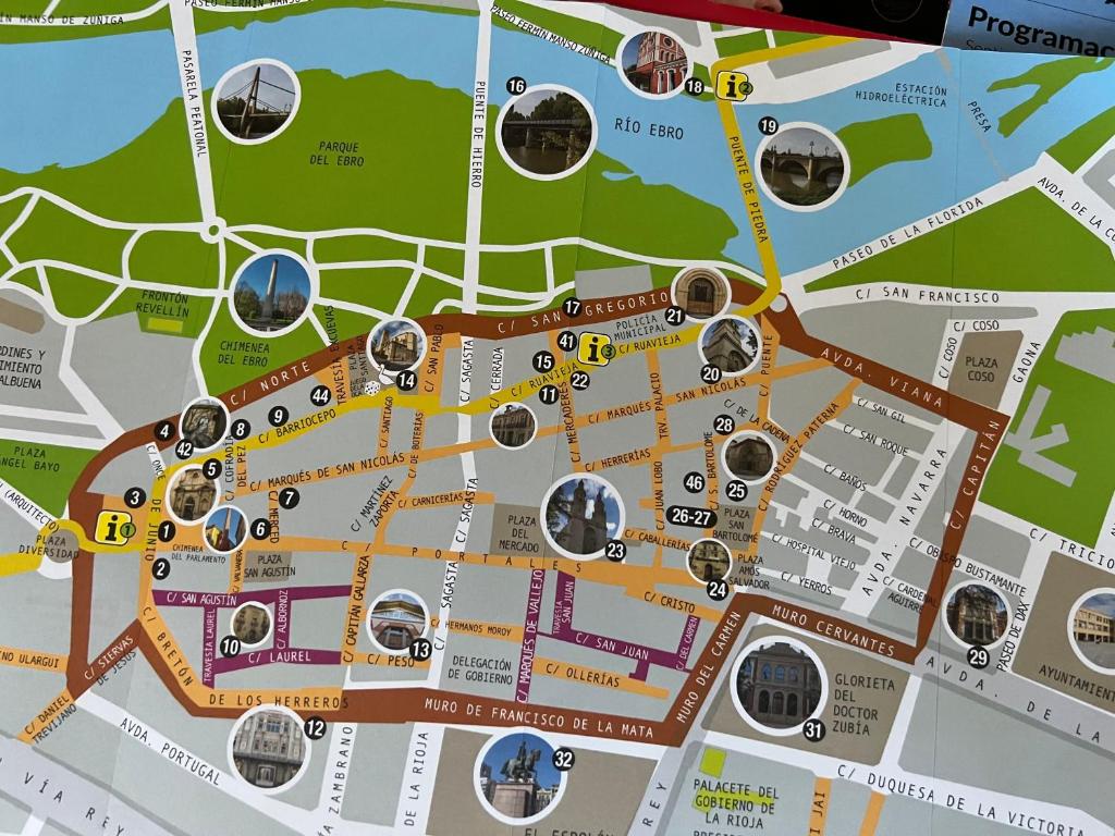 Fotografie z fotogalerie ubytování MURALLAS DE REVELIN & LAUREL -casco antiguo- v destinaci Logroño
