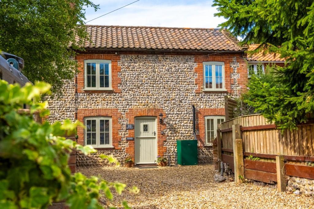 Victoria Cottage, Northrepps Updated 2024 Prices