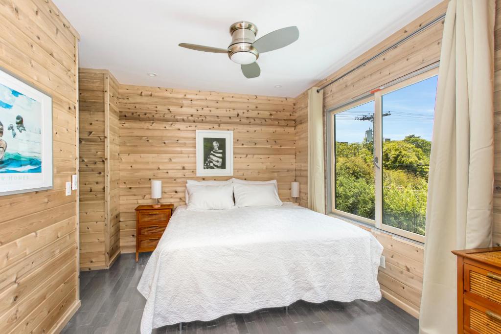 Voodi või voodid majutusasutuse The Pines Men-Only Stay toas