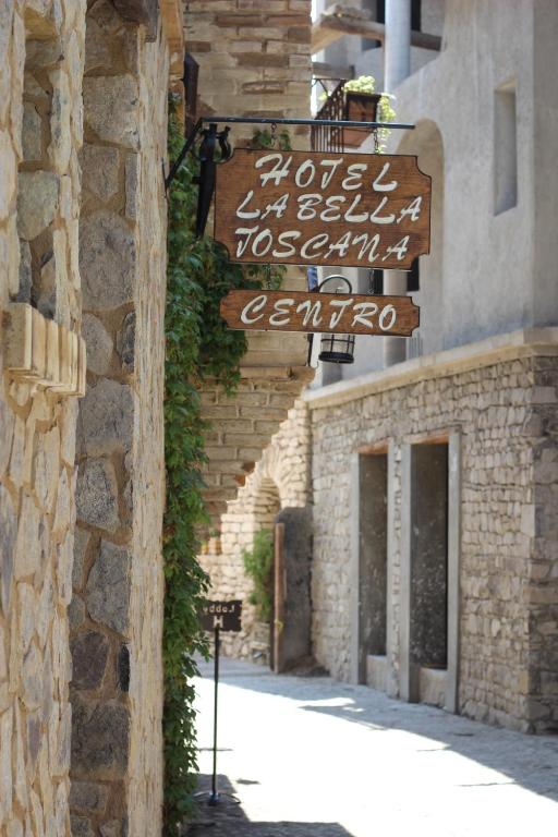 La Bella Toscana Centro - Housity