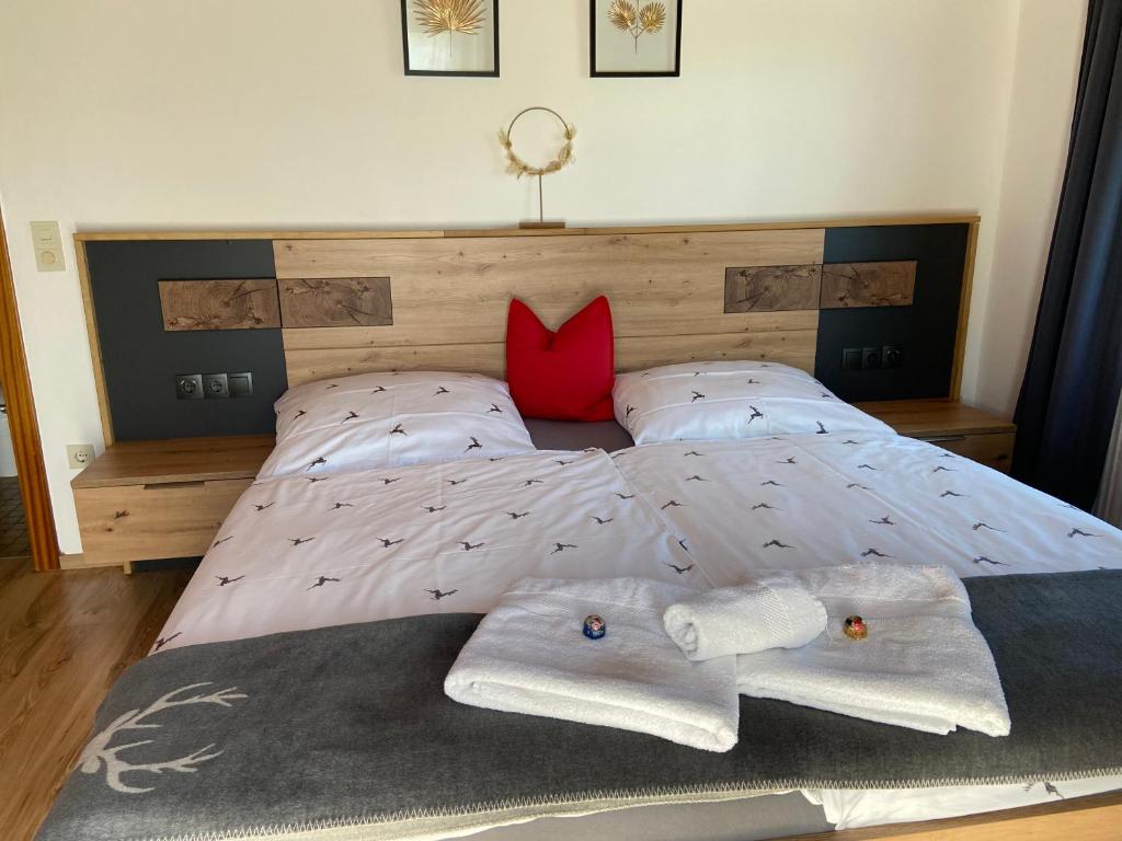 Postel nebo postele na pokoji v ubytování Haus Sperleiten