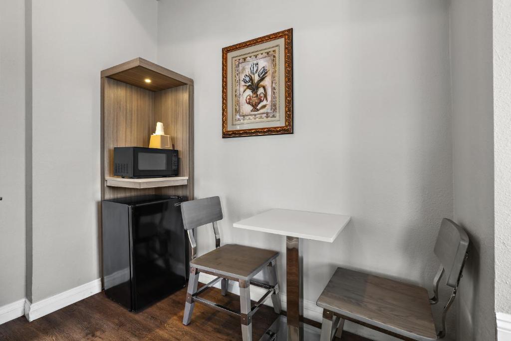 TV a/nebo společenská místnost v ubytování Motel Mediteran