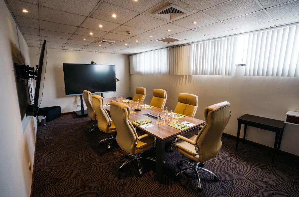 Zona business o sala conferenze di BTH Hotel Lima Golf