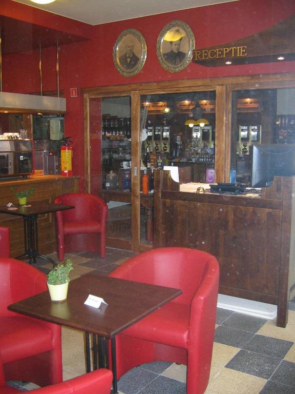 Lounge nebo bar v ubytování Hotel Van Reeth's Koffiebranderij