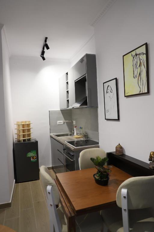 Noel City Centre Apartment - Imazhi 4