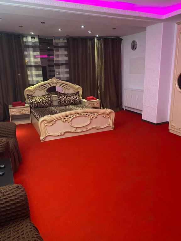 Karra Hotels - Queen Room