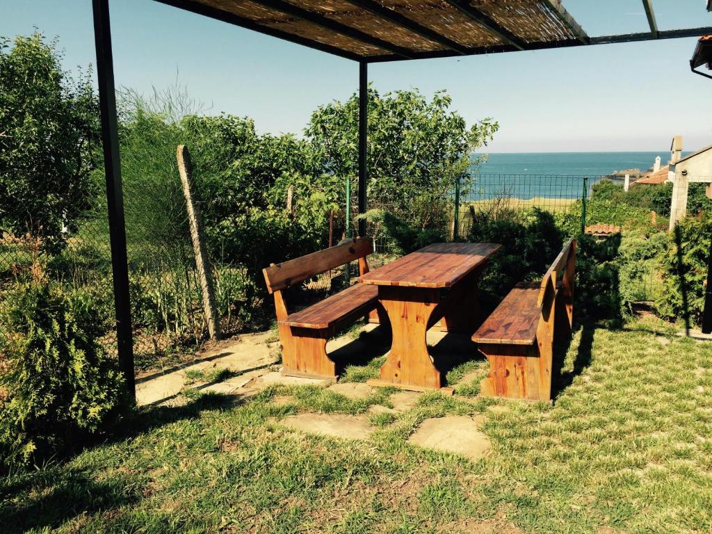 Gallery image of Villa California in Sinemorets